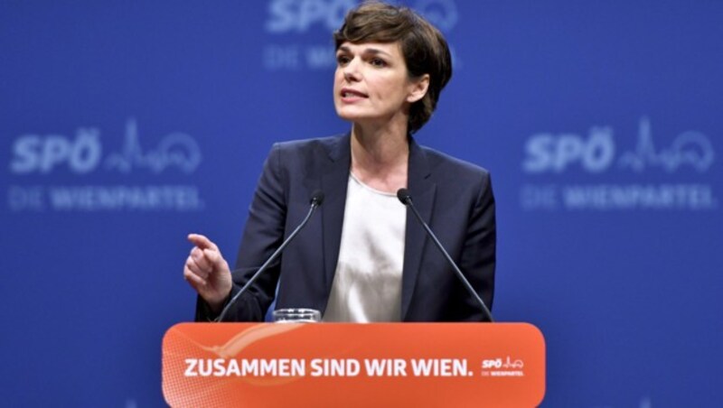 SPÖ-Chefin Rendi-Wagner (Bild: APA/HERBERT NEUBAUER)