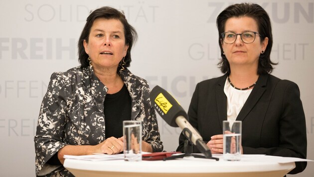 SPÖ-Landesvorsitzende Birgit Gerstorfer und Landesgeschäftsführerin Bettina Stadlbauer (r.) (Bild: ZVG)