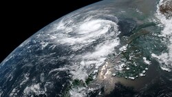 Satelliten-Aufnahme des Zyklons „Fani“ (Bild: NOAA)