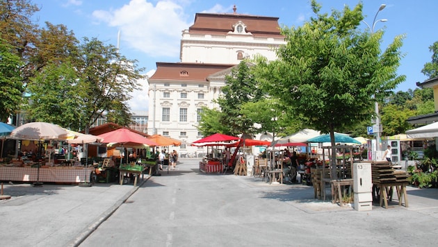 Kaiser-Josef-Platz: Großer Umbau startet am 8. Juli, der Platz wird neu gestaltet und zusätzlich um ein Stück vergrößert. (Bild: Jauschowetz Christian)