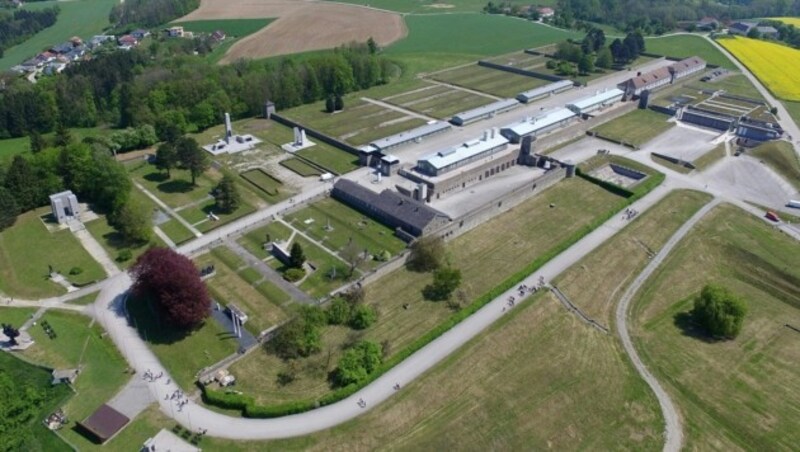 Eine Luftaufnahme des ehemaligen KZ Mauthausen, aufgenommen am 2. Mai 2019 (Bild: APA/Helmut Fohringer)