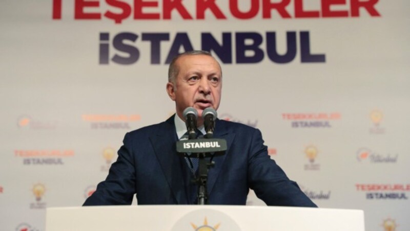 Recep Tayyip Erdogan war mit dem Ausgang der Istanbuler Bürgermeisterwahl nicht zufrieden. (Bild: AP)