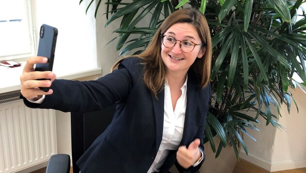 Marlene Svazek: Letztes Selfie mit der Palme in ihrem Büro. (Bild: zVg)