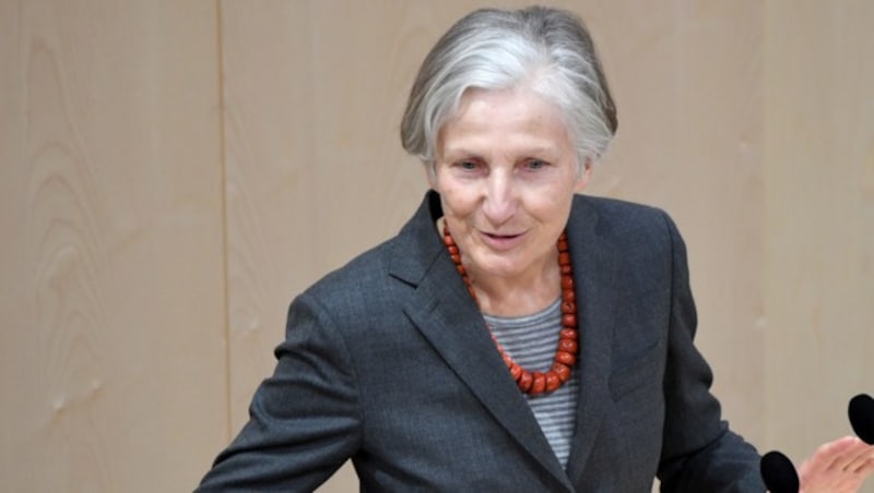 NEOS-Abgeordnete Irmgard Griss (Bild: APA/ROLAND SCHLAGER)