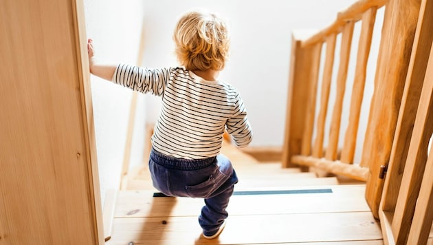 Wer meint, frei zu haben für die Kinderbetreuung ist doch wie Urlaub, hat selbst wohl noch nie auf Kids aufpassen müssen... (Symbolfoto) (Bild: stock.adobe.com)