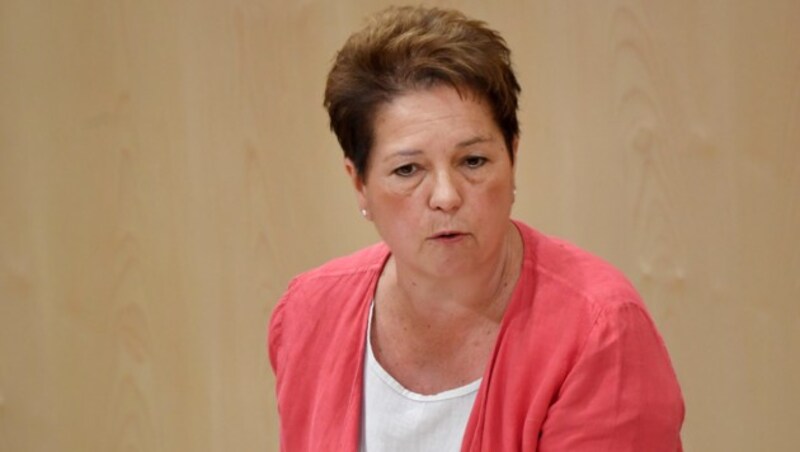 SPÖ-Abgeordnete Angela Lueger (Bild: APA/ROLAND SCHLAGER)