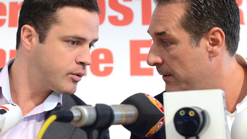 Former best (party) friends Johann Gudenus and Heinz-Christian Strache (Bild: APA/Helmut Fohringer)