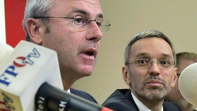 Norbert Hofer und Herbert Kickl (Bild: APA/HANS PUNZ)