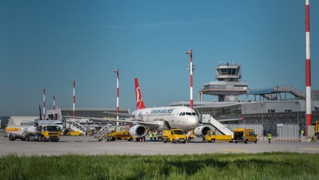Einen Monat lang weicht Turkish Airlines von Salzburg nach Linz aus. (Bild: Markus Wenzel)