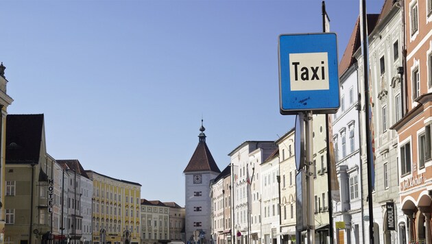 Taxis prägen das Bild jeder Innenstadt und könnten bald Vorbildwirkung in puncto sauberer Energie haben. (Bild: gewefoto - Gerhard Wenzel)