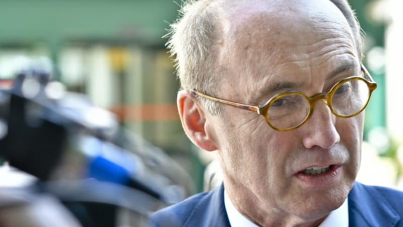 ÖVP-Spitzenkandidat Othmar Karas (Bild: APA/HERBERT NEUBAUER)