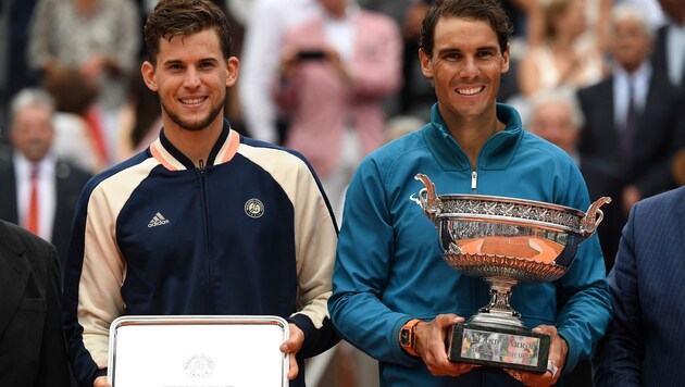Zweimal schaffte es Dominic Thiem in Paris ins Finale – zweimal war Rafael Nadal zu stark. (Bild: APA/AFP/Christophe ARCHAMBAULT)