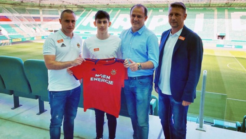 Steffen Hofmann, Yusuf Demir, Willi Schuldes, Zoran Barisic (Bild: SK Rapid)