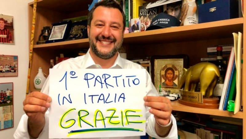 Matteo Salvini bedankte sich am Sonntag bei den Wählern für den Wahlsieg seiner Lega bei den Europawahlen. (Bild: AP)