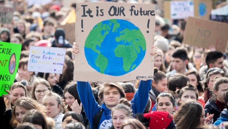 Eine „FridaysForFuture“-Demonstration in Wien (Bild: APA/Georg Hochmuth)