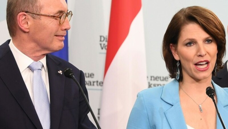 Karoline Edtstadler und Othmar Karas (Bild: APA/HELMUT FOHRINGER)