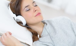 Den Umfrage-Teilnehmern wurden drei Songs vorgespielt – zwei von einer KI und einer von Menschen ...