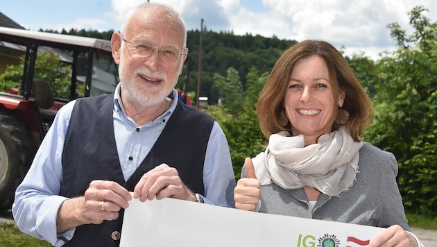 IG Erdkabel kämpft: Franz Köck und Elisabeth Ramsauer. (Bild: Weber Wolfgang/Kronenzeitung)