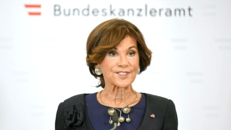 Bundeskanzlerin Brigitte Bierlein (Bild: APA/ROLAND SCHLAGER)