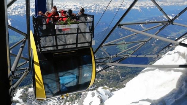 Seit 50 Jahren fährt eine Gondel auf den Dachstein | krone.at