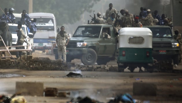 Die Armee ging brutal gegen die Demonstranten vor. (Bild: AFP )