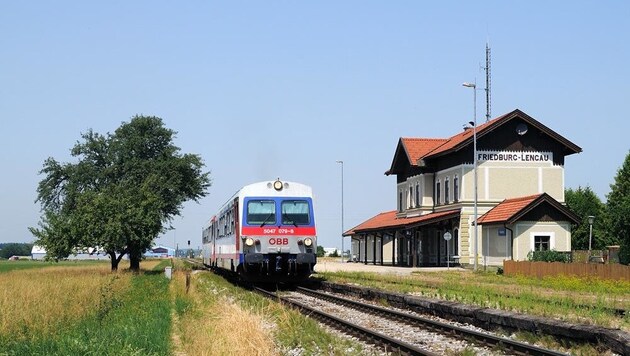 Der Bahnhof Friedburg-Lengau ist nur 3,5 Kilometer vom Knotenpunkt Steindorf entfernt. (Bild: Honorar)