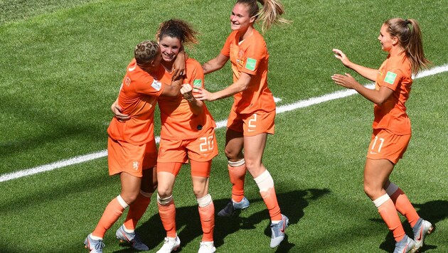 Gibt’s für die Niederländerinnen im Jahr 2027 eine Heim-WM? (Bild: APA/AFP/Philippe HUGUEN)