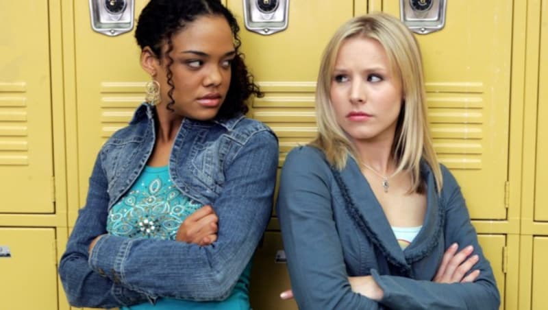 Tessa Thompson und Kristen Bell in „Veronica Mars“ (Bild: Everett Collection / picturedesk.com)