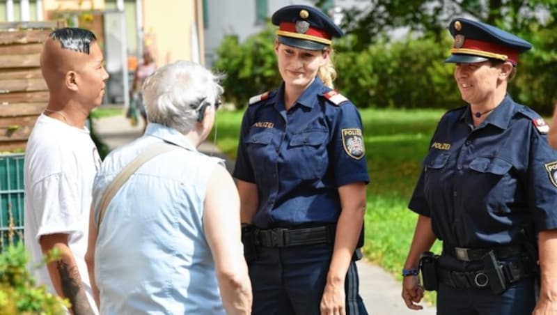 Viele genervte Mieter rufen wegen des Lärms die Polizei. (Bild: Christian Jobst/PID)