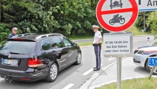 11.000 Fahrzeuge wurden am vergangenen Wochenende zurückgewiesen. (Bild: Christof Birbaumer, Archivbild, Krone KREATIV)