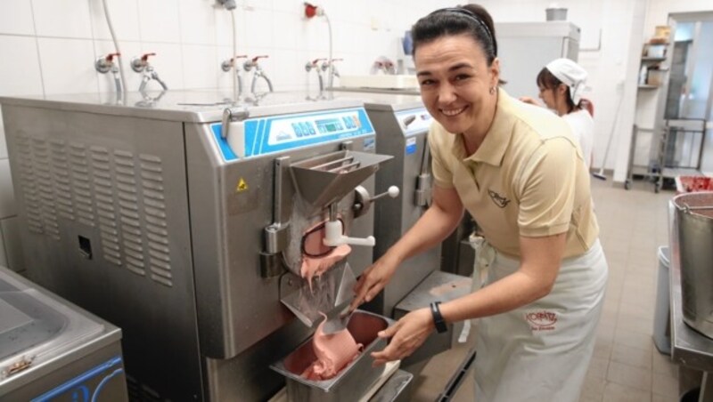 17 Grad: Gudrun Preschern von der Konditorei Koppitz in Straß. (Bild: Sepp Pail)