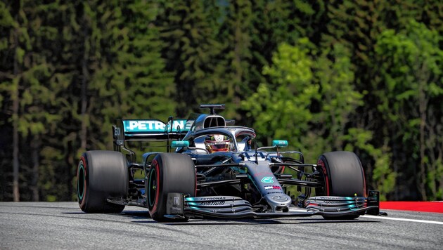 Lewis Hamilton fährt in der Formel 1 derzeit im Mercedes allen auf und davon. (Bild: AFP or licensors)