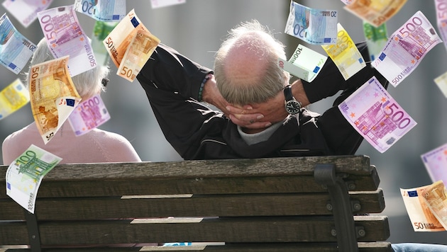 Der Linzer Lotto-Millionär freut sich über den Geldregen. (Bild: APA/dpa/Stephan Scheuer, krone.at-Grafik, stock.adobe.com)