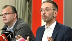 Die FPÖ-Politiker Herbert Kickl (re.) und Hans-Jörg Jenewein (Bild: APA/HANS PUNZ)