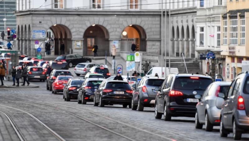 In der Linzer Innenstadt sollen künftig weniger Autos unterwegs sein. (Bild: © Harald Dostal / 2018)