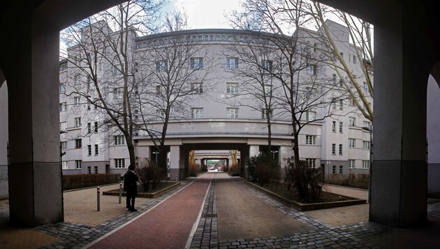 Ein Gemeindebau in Wien (Bild: Gerhard Deutsch / KURIER / picturedesk.com)