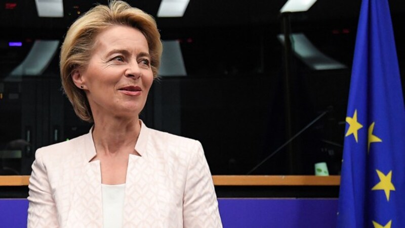 EU-Kommissionspräsidentin Ursula von der Leyen freut sich auf ein baldiges Treffen mit Scholz in Brüssel. (Bild: AFP)
