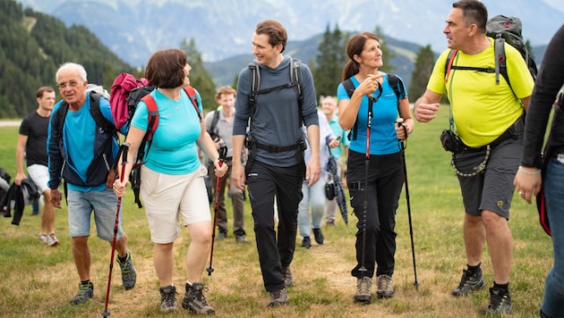 ÖVP-Chef Sebastian Kurz bei der Wanderung „Bergauf, Österreich“ bei Seefeld (Bild: NEUE VOLKSPARTEI/JAKOB GLASER)