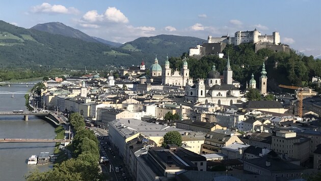 In der Stadt Salzburg liegt das Jahresgehalt im Schnitt bei 49.000 Euro. (Bild: Fürweger)