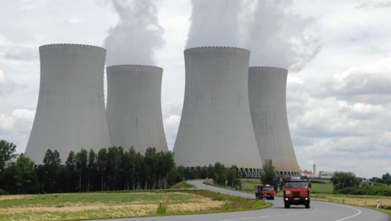 Das tschechische AKW Temelin befindet sich rund 60 Kilometer von der österreichischen Grenze entfernt. (Bild: AP)