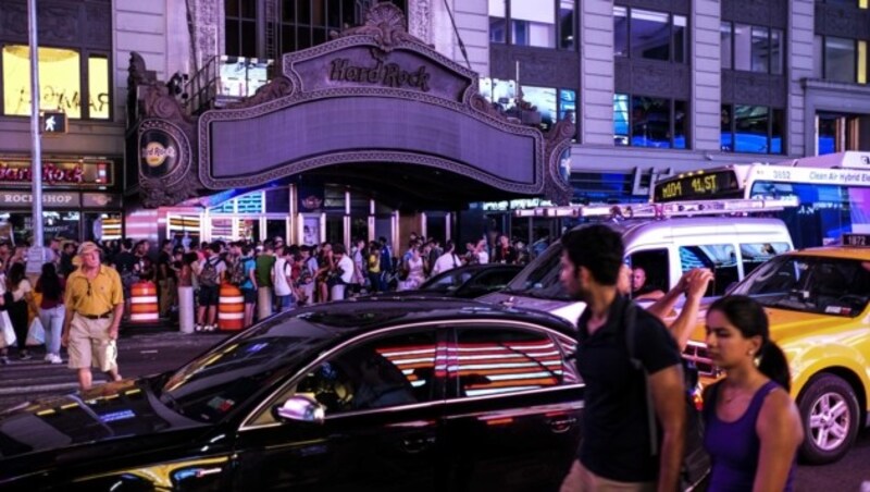 Viele Lokale blieben während des Stromausfalls teilweise offen, Theater am Broadway mussten ihre Vorstellungen absagen. (Bild: 2019 Getty Images)