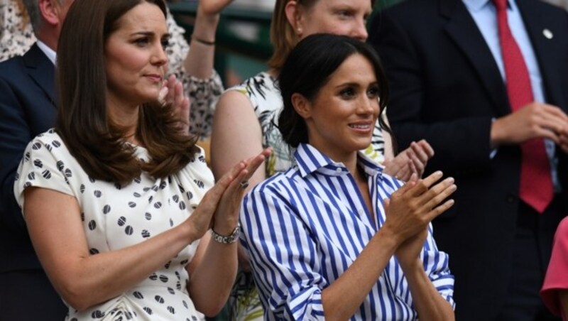 Die Herzoginnen Kate und Meghan (Bild: AFP)