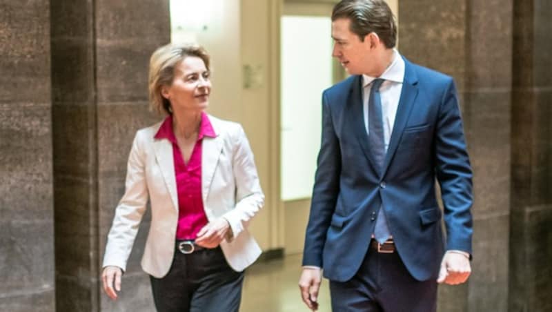 Ursula von der Leyen mit ÖVP-Chef Sebastian Kurz (Bild: APA/ÖVP/Arno Melicharek)