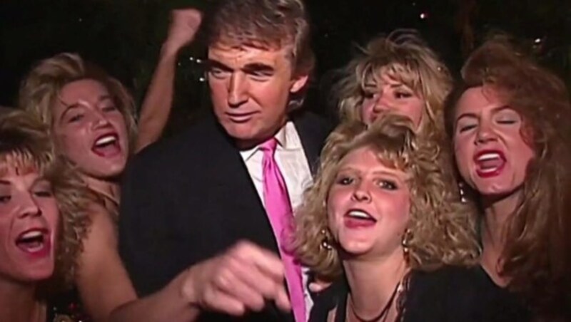 Brisant: Ein altes Party-Video zeigte US-Präsident Donald Trump mit Jeffrey Epstein. (Bild: MSNBC Screenshot)