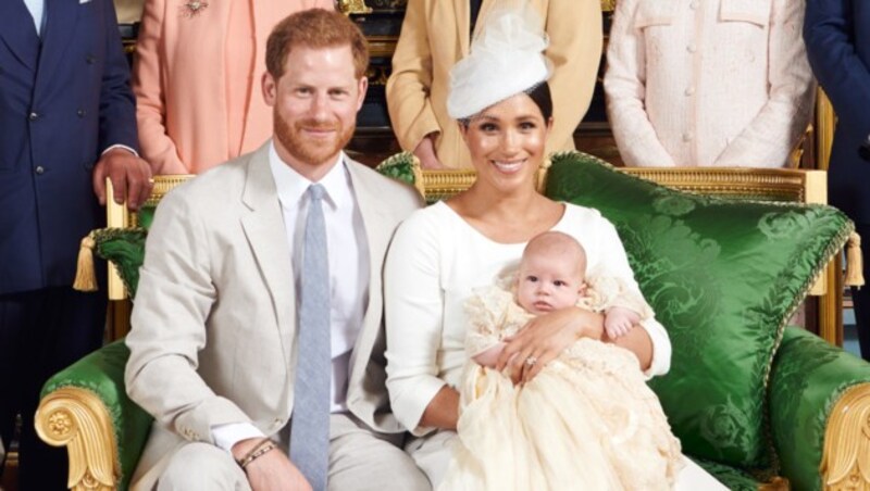 Prinz Harry und Herzogin Meghan mit Baby Archie (Bild: AFP)