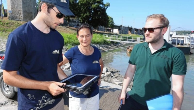 Mit viel fachlichem und technischem Know-how wird derzeit unsere Donau unter die Lupe genommen. Ergebnisse gibt es aber erst im nächsten Jahr. (Bild: Reinhard Judt)