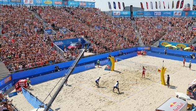 Das Turnier auf der Wiener Donauinsel gilt als das Mekka der Beachvolleyballer. (Bild: GERHARD GRADWOHL/Kronenzeitung)