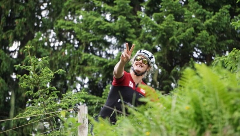 Auf dem Weg nach oben hatte Kondi-Wunder Manuel Feller noch klar die Nase vorne. (Bild: saalbach.com)