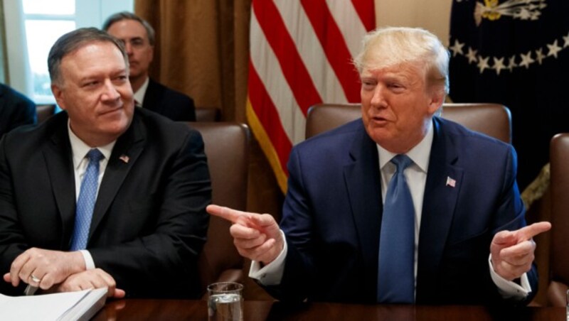 US-Präsident Trump und sein Außenminister Mike Pompeo (Bild: AP)