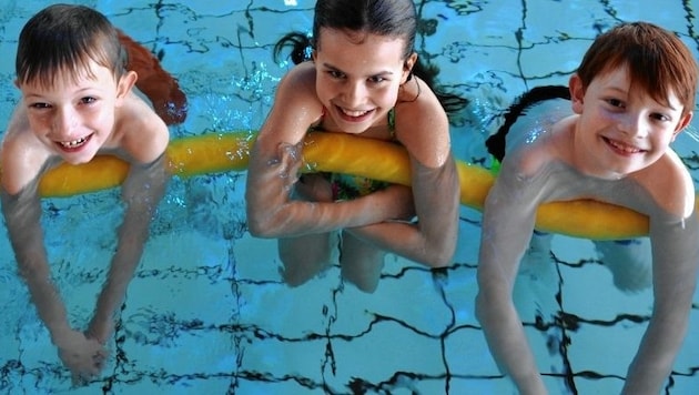 Schwimmkurse in den Ferien machen nicht nur Spaß. Sie können auch lebensrettend sein. (Bild: MA 44)